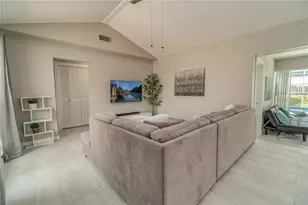 33 Caddy Rd, Rotonda West, FL 33947 - Photo 4