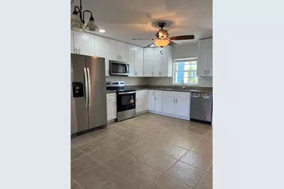 9821 Hernando Court #31-A, Bradenton, FL 34210 - Photo 4