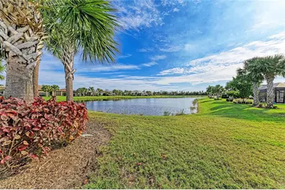 17631 Colebrook Circle, Lakewood Ranch, FL 34202 - Photo 64