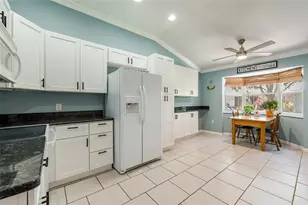 9238 Estrella Ct, New Port Richey, FL 34655 - Photo 12