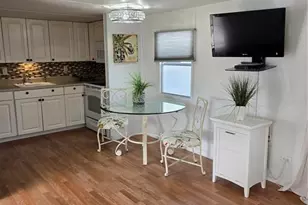 2037 Champion St, Sarasota, FL 34231 - Photo 4