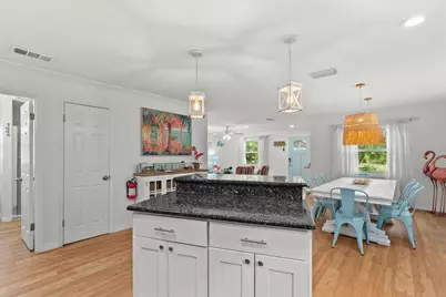 316 30th Street W, Bradenton, FL 34205 - Photo 12