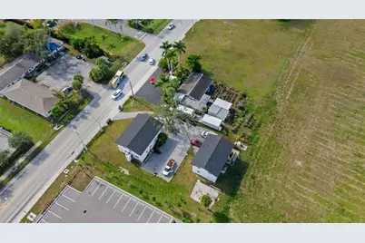 210 Albee Road W, Nokomis, FL 34275 - Photo 4