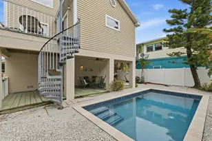 5390 Gulf Dr, Holmes Beach, FL 34217 - Photo 36