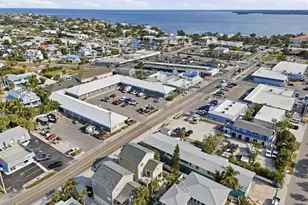 5390 Gulf Dr, Holmes Beach, FL 34217 - Photo 48