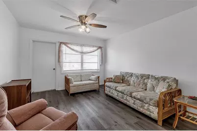 2305 Bayshore Gardens Parkway, Bradenton, FL 34207 - Photo 4