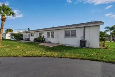 2305 Bayshore Gardens Parkway, Bradenton, FL 34207 - Photo 14