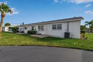 2305 Bayshore Gardens Pkwy, Bradenton, FL 34207 - Photo 14