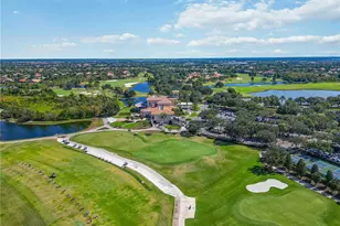 7922 Royal Birkdale Cir, Lakewood Ranch, FL 34202 - Photo 32