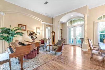 8882 Bloomfield Boulevard, Sarasota, FL 34238 - Photo 10