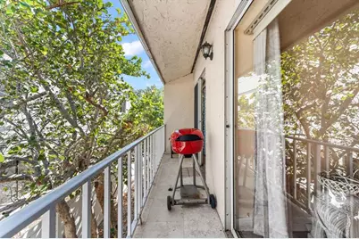6451 Elmwood Avenue #H, Sarasota, FL 34231 - Photo 50