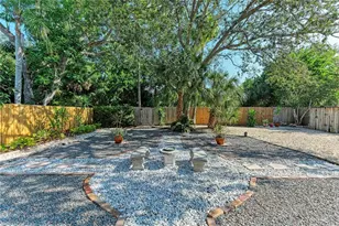 401 27th St W, Bradenton, FL 34205 - Photo 60