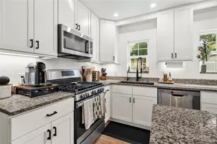 1032 Willis Ave, Sarasota, FL 34232 - Photo 16