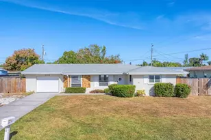 1102 Fruitland Ave, Bradenton, FL 34207 - Photo 1