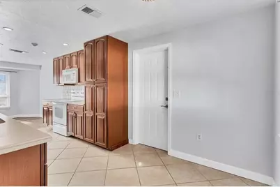 1102 Fruitland Avenue, Bradenton, FL 34207 - Photo 8