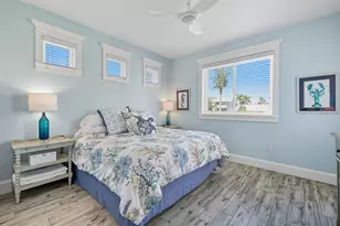 108 7th St S, Bradenton Beach, FL 34217 - Photo 16