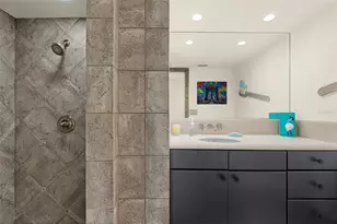 1750 Benjamin Franklin Dr, Sarasota, FL 34236 - Photo 20