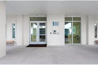 1750 Benjamin Franklin Drive #8D, Sarasota, FL 34236 - Photo 2