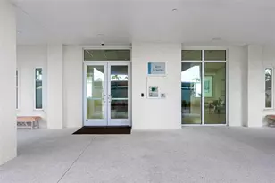 1750 Benjamin Franklin Dr, Sarasota, FL 34236 - Photo 2