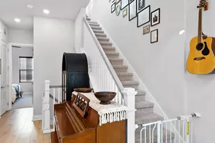 2337 Lindstrom St, Sarasota, FL 34237 - Photo 14