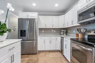 130 Mimosa Dr, Sarasota, FL 34232 - Photo 10