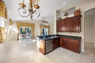 6506 42nd St E, Sarasota, FL 34243 - Photo 10