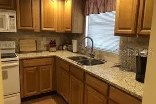 3124 Lake Bayshore Dr, Bradenton, FL 34205 - Photo 8