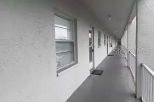 3124 Lake Bayshore Dr, Bradenton, FL 34205 - Photo 2