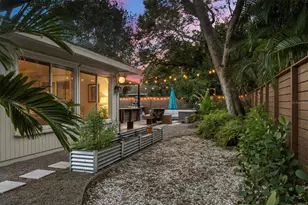 2375 Datura St, Sarasota, FL 34239 - Photo 14