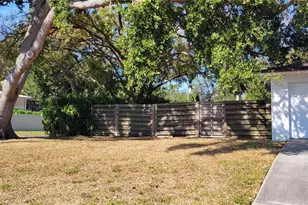 2515 Clematis St, Sarasota, FL 34239 - Photo 4