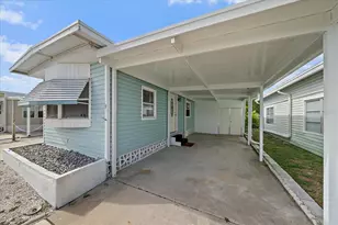 191 Bimini Dr, Palmetto, FL 34221 - Photo 2