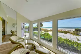 1017 W Peppertree Dr, Sarasota, FL 34242 - Photo 10