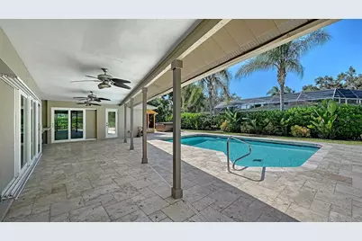 8010 Conservatory Drive, Sarasota, FL 34243 - Photo 34