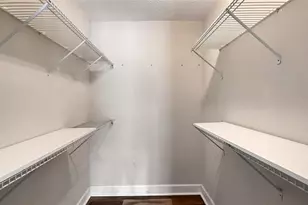 8010 Conservatory Dr, Sarasota, FL 34243 - Photo 28