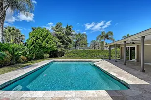 8010 Conservatory Dr, Sarasota, FL 34243 - Photo 58