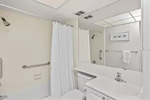 800 S Boulevard of the Presidents, Sarasota, FL 34236 - Photo 24