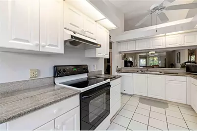 4248 Marseilles Avenue #3247, Sarasota, FL 34233 - Photo 10