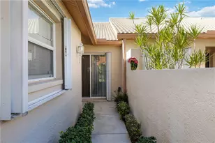 4248 Marseilles Ave, Sarasota, FL 34233 - Photo 2