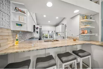 5958 Clubside Drive, Sarasota, FL 34243 - Photo 12