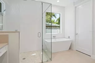 1876 Magnolia St, Sarasota, FL 34239 - Photo 22