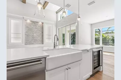 1876 Magnolia Street, Sarasota, FL 34239 - Photo 14