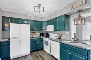 3224 Williamsburg St, Sarasota, FL 34231 - Photo 10