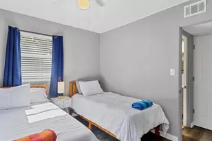 3224 Williamsburg St, Sarasota, FL 34231 - Photo 20