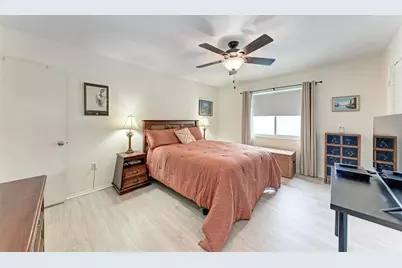 3013 Yarmouth Drive W, Bradenton, FL 34205 - Photo 18