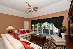 3866 Surrey Ct, Sarasota, FL 34235 - Photo 10