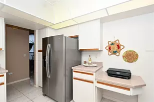 3866 Surrey Ct, Sarasota, FL 34235 - Photo 24