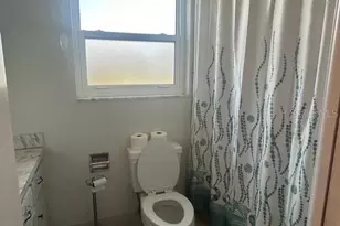 7461 W Country Club Dr N, Sarasota, FL 34243 - Photo 8