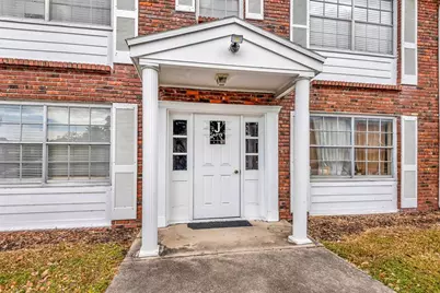 4507 9th Street W #J1, Bradenton, FL 34207 - Photo 2