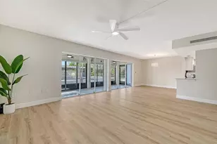 101 Whispering Sands Dr, Sarasota, FL 34242 - Photo 14