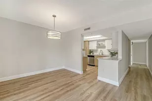 101 Whispering Sands Dr, Sarasota, FL 34242 - Photo 22